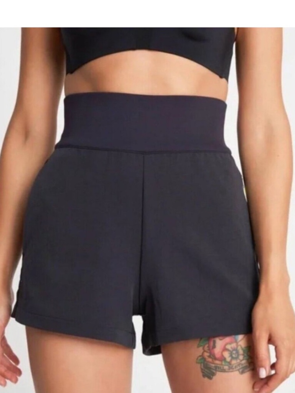 Nike Women's Nike Tech Pack Woven Shorts. Size L. MSRP $70
